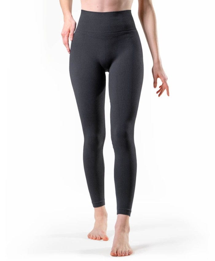 Woman wearing Guam Vital Massage Anti-cellulite Leggings with Compression